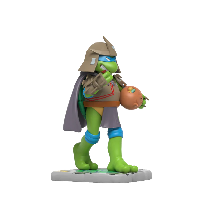 Remixx: Teenage Mutant Ninja Turtle Leonardo Cowa-BOO-nga! view 2
